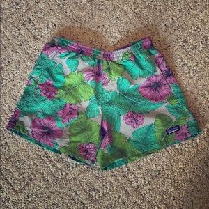 Patagonia 5” Baggies Brand New XS